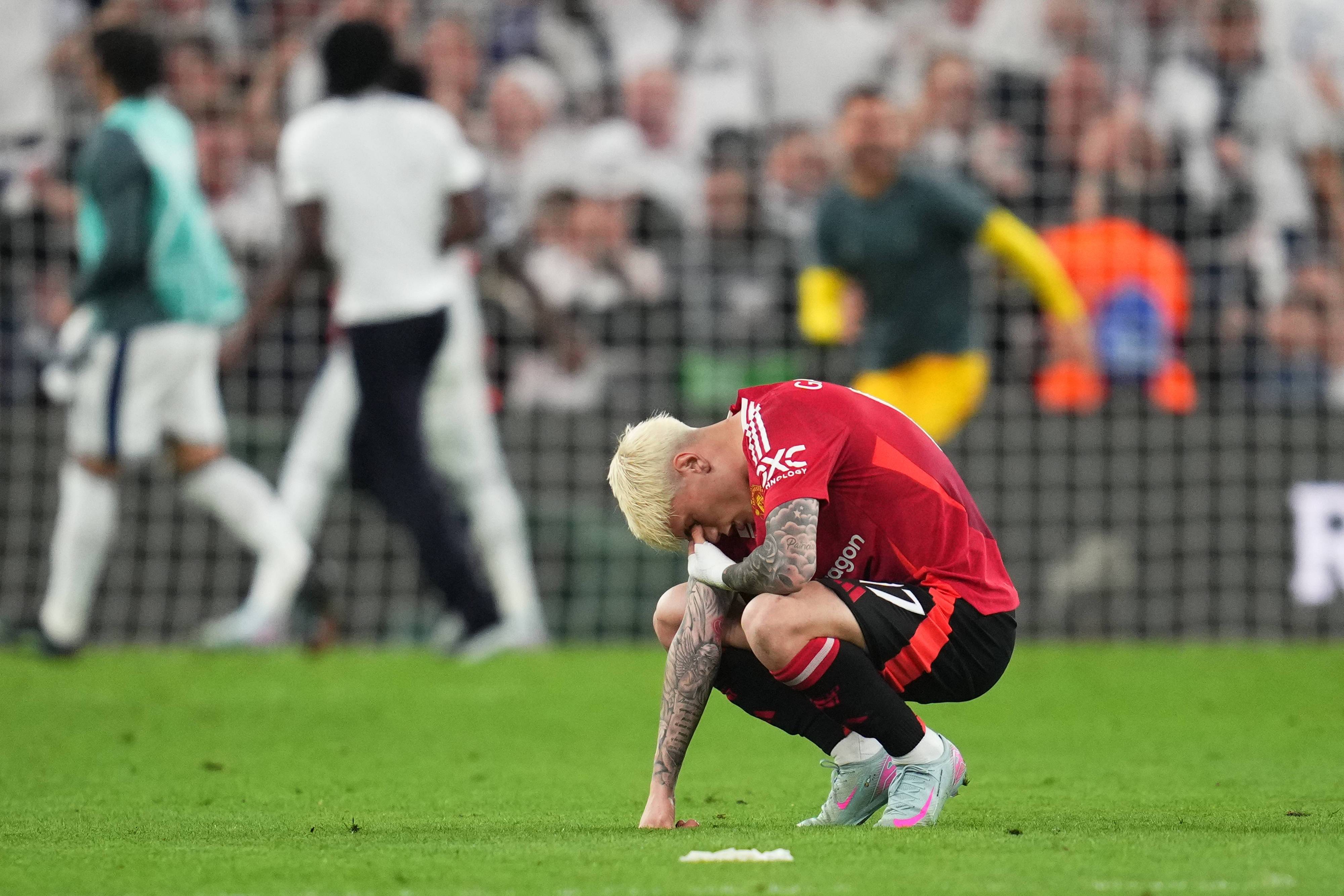 邮报：阿莫林的狠话让加纳乔和队友都确信<strong></p>
<p>otc交易平台</strong>，他的曼联生涯结束了