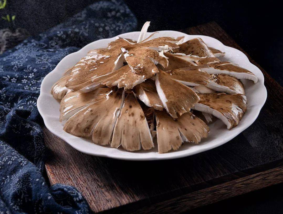 “天价”鸡枞调查：最贵卖到1800元/公斤！雨水少致产量低<strong></p>
<p>宁夏电力交易中心平台</strong>，多地价高客少