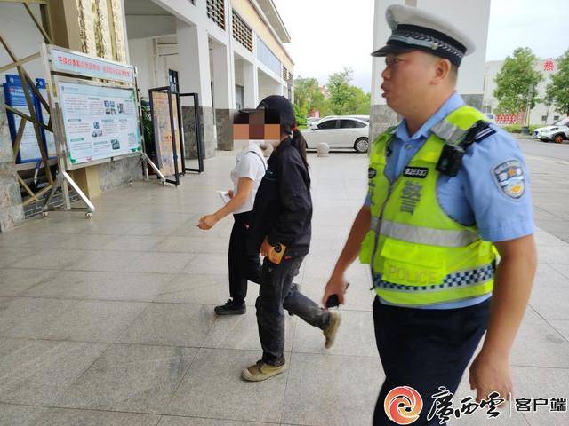 情况紧急！来宾一女子遭毒蛇咬伤<strong></p>
<p>币安交易平台网站</strong>，来宾交警开启“绿波护航”