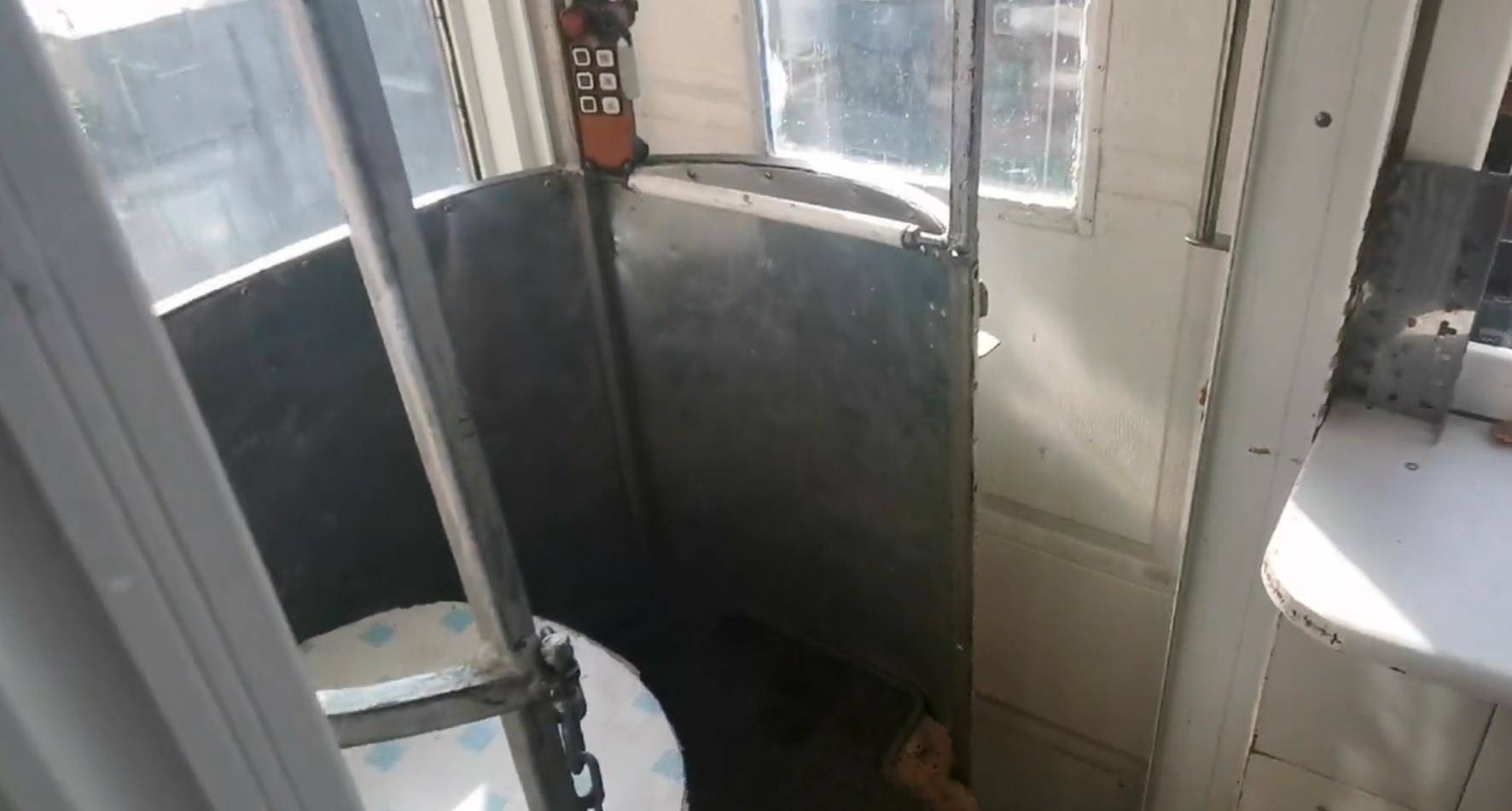 辽宁葫芦岛一老人自制电梯上五楼<strong></p>
<p>币安交易平台网站</strong>，居委会：曾申请专利，目前已拆除