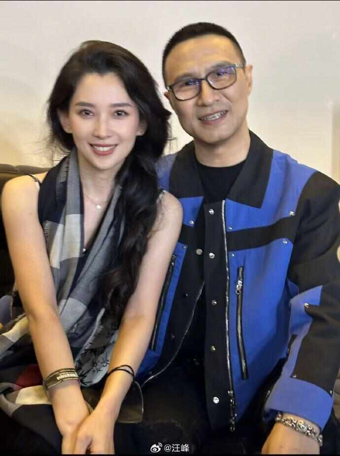 54岁汪峰与53岁宁静传绯闻<strong></p>
<p>bcoin交易平台</strong>，汪峰晒34岁正牌女友合照辟谣