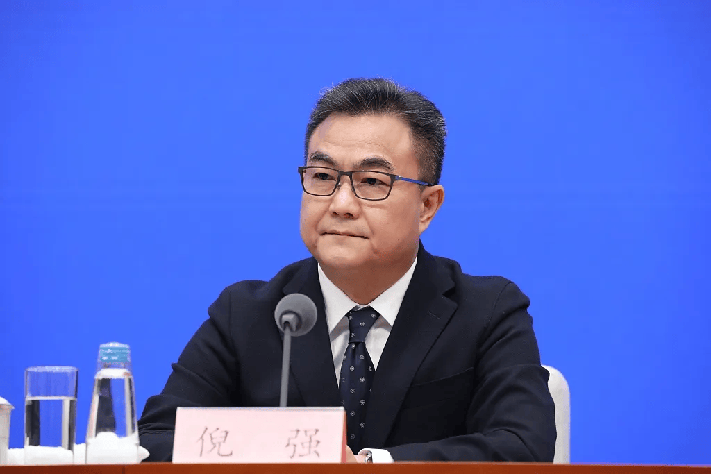 打虎<strong></p>
<p>全球货币交易平台</strong>！海南省委常委、秘书长倪强被查