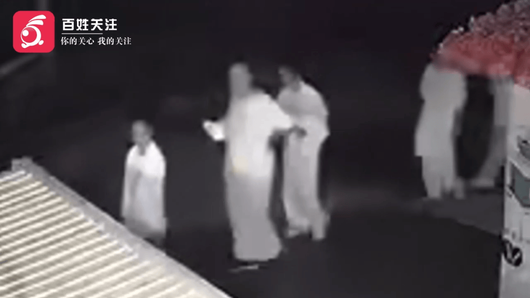 凌晨4点50余人穿白衣夜行？有网友称“吓得不轻”<strong></p>
<p>币安交易平台下载</strong>，官方回应