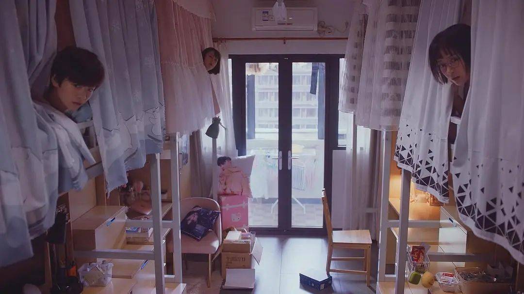 “在走廊偶遇都会尴尬”<strong></p>
<p>bitmex交易平台app</strong>，00后大学舍友咋成了最熟悉的陌生人