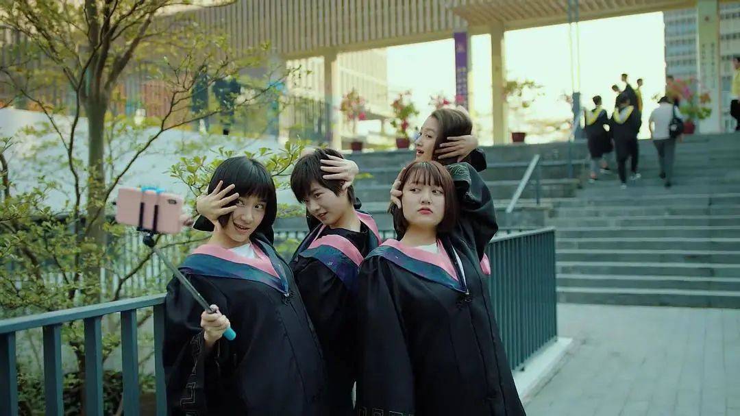 “在走廊偶遇都会尴尬”<strong></p>
<p>bitmex交易平台app</strong>，00后大学舍友咋成了最熟悉的陌生人