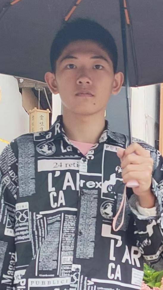 18岁高中生到西双版纳后失联 父亲：他爱玩手机近期却没用流量<strong></p>
<p>币海平台</strong>，或已失去人身自由