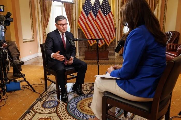 美众议长透露：与特朗普发生争执后，马斯克换了手机号，且不再回复自己短信