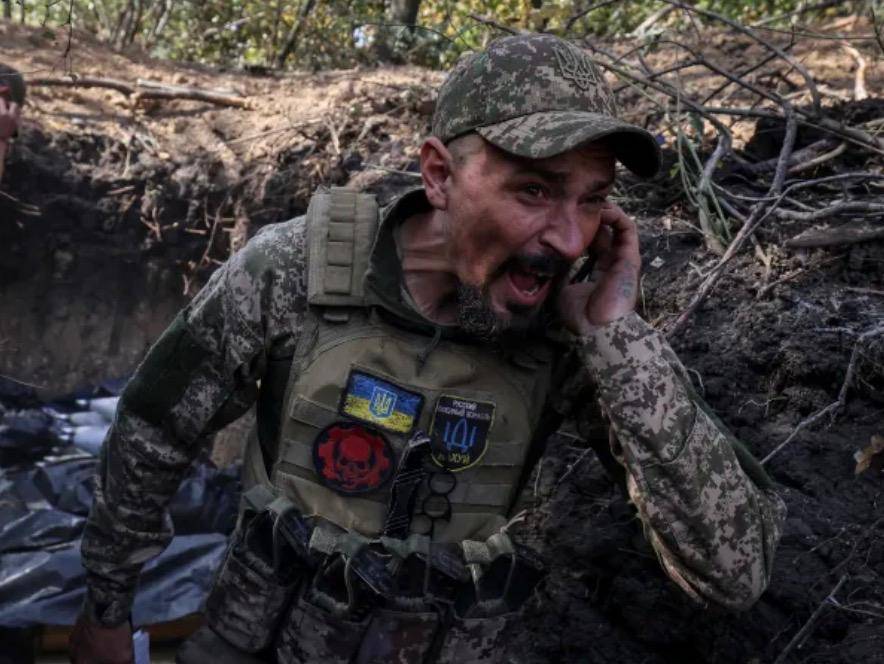 俄军抵达郊区却不攻城<strong></p>
<p>全币</strong>，有人发现不对劲：红军城只是一个“诱饵”