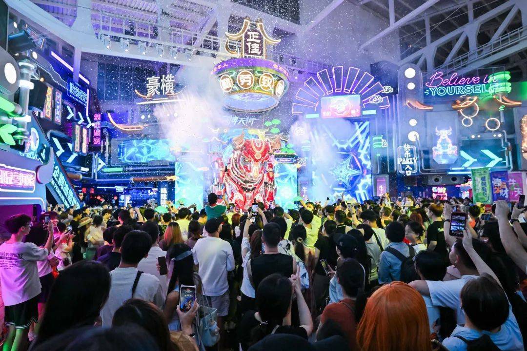 连续四年破万亿！广州<strong></p>
<p>元币</strong>，旺！