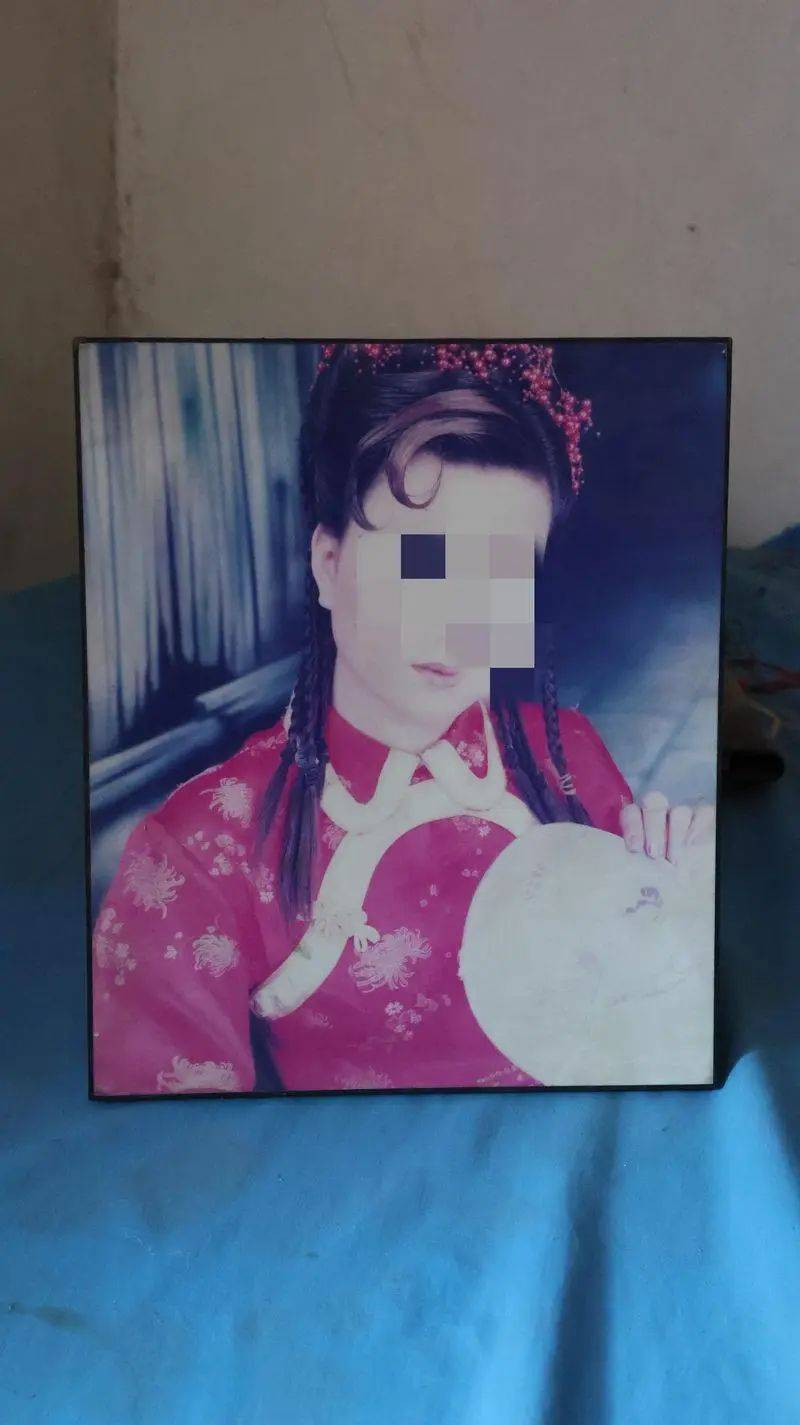 山西女教师新婚8个月遇害！警方掘坟提取DNA<strong></p>
<p>抄币吧</strong>，丈夫被判无罪后再受审