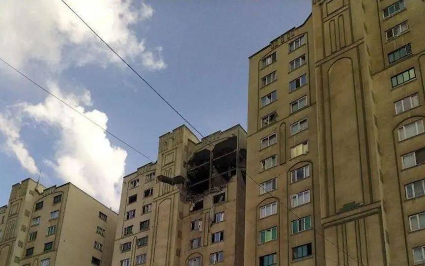 以色列杀害30多名伊朗科学家后<strong></p>
<p>v币商城</strong>，英媒曝伊朗隐藏顶级科学家，“被转移到安全屋，与家人居住在一起”