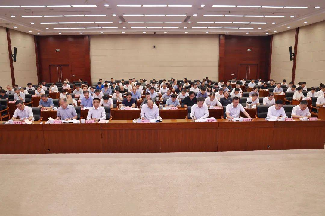 【要闻】市人大常委会举办代表讲坛为高质量编制“十五五”规划建言献策