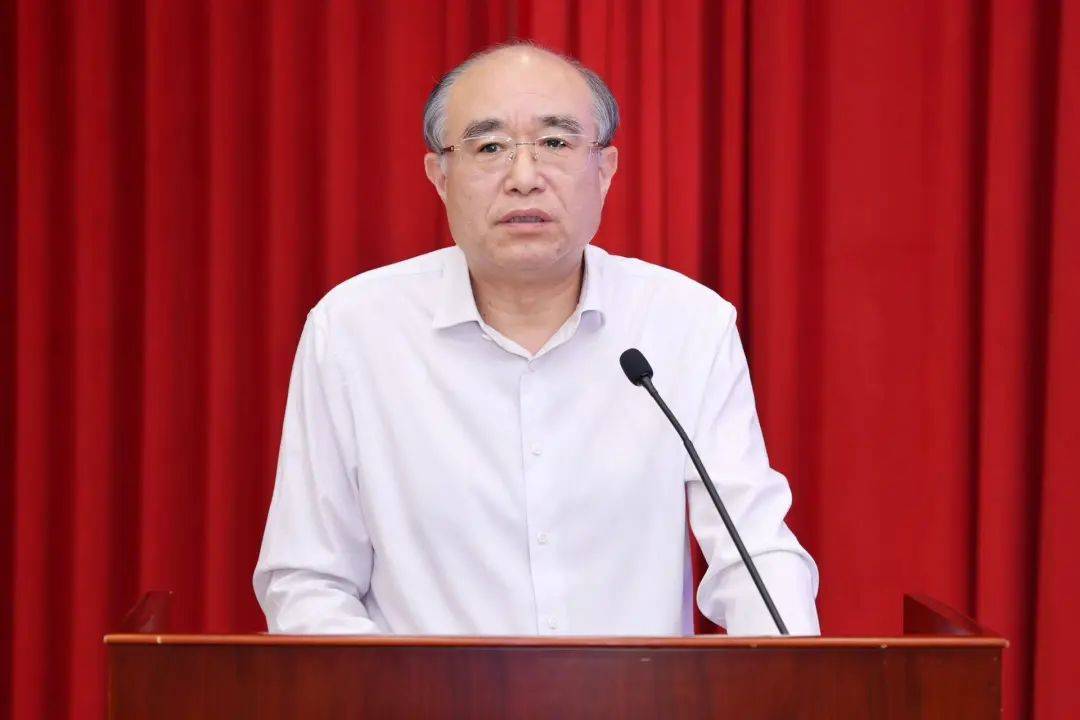 【要闻】市人大常委会举办代表讲坛为高质量编制“十五五”规划建言献策