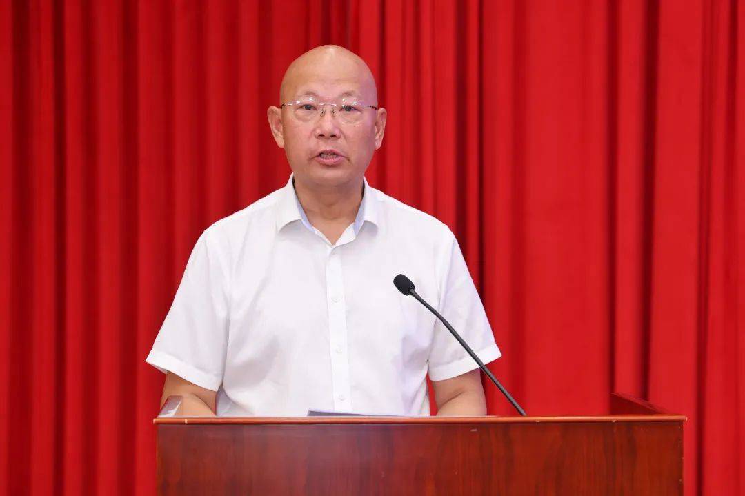 【要闻】市人大常委会举办代表讲坛为高质量编制“十五五”规划建言献策