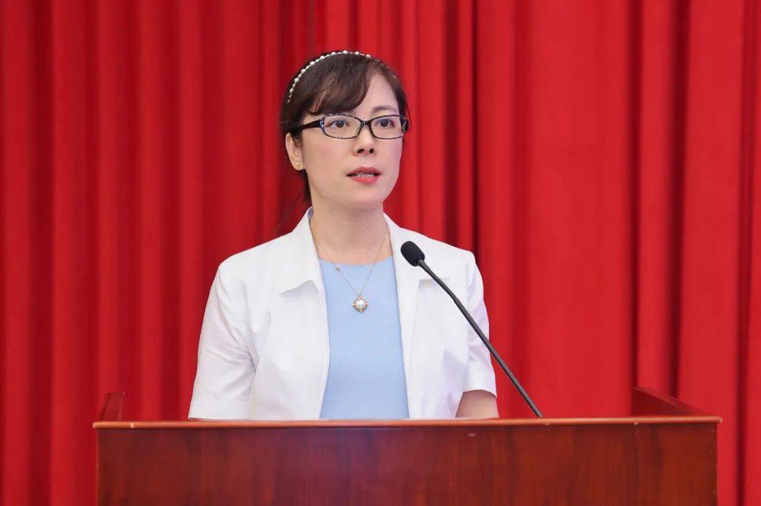 【要闻】市人大常委会举办代表讲坛为高质量编制“十五五”规划建言献策