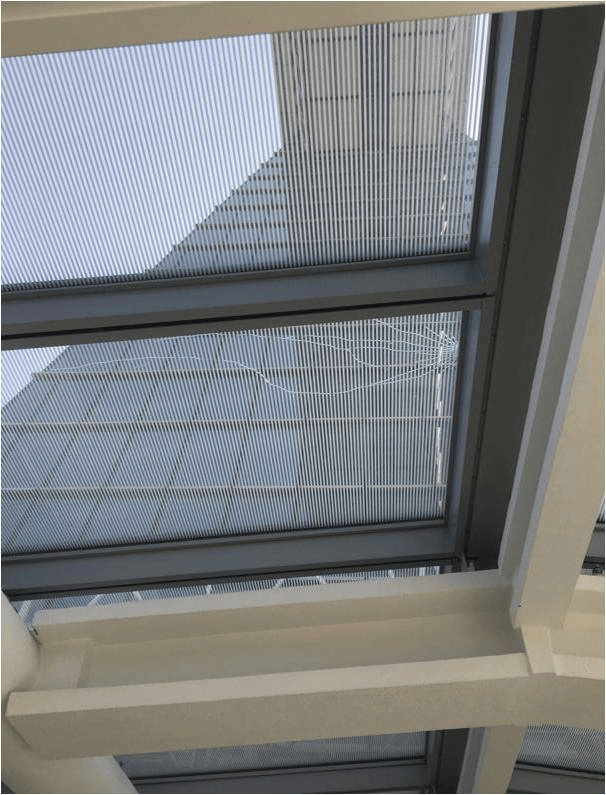 上海环球金融中心楼顶无人机对撞！对话管理方：9年已坠95架<strong></p>
<p>云币商城</strong>，楼顶“风洞”成黑飞重灾区！