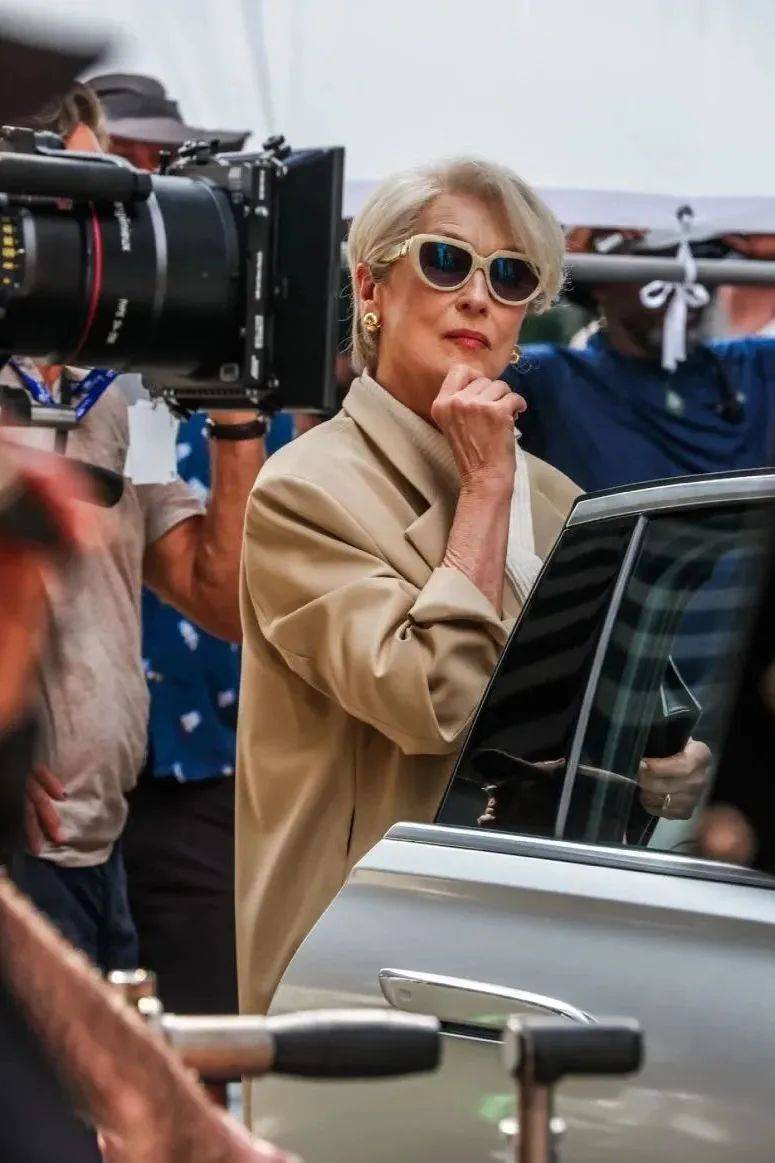 质感女人怎么都在穿这个颜色<strong></p>
<p>云币商城</strong>？