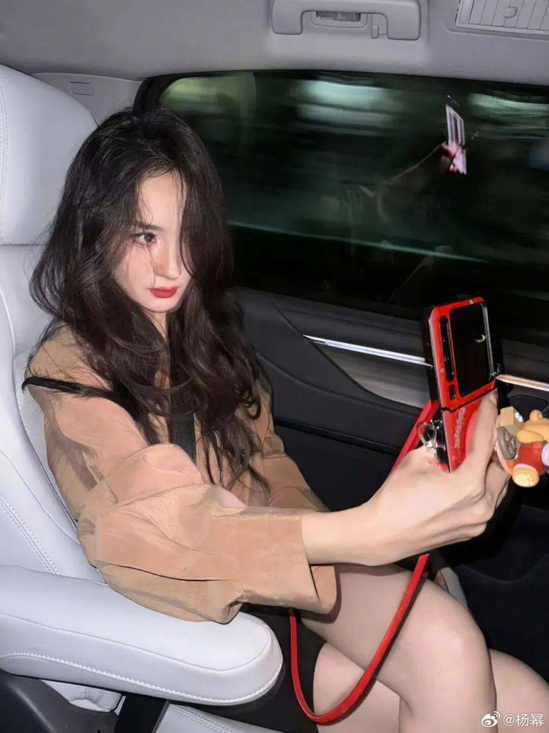 质感女人怎么都在穿这个颜色<strong></p>
<p>云币商城</strong>？