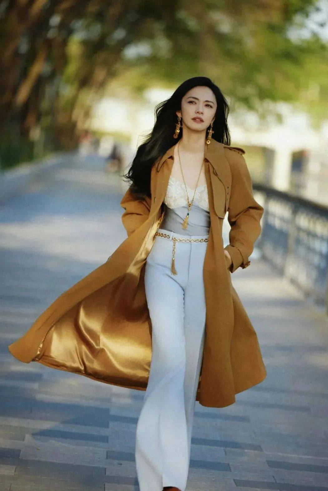 质感女人怎么都在穿这个颜色<strong></p>
<p>云币商城</strong>？