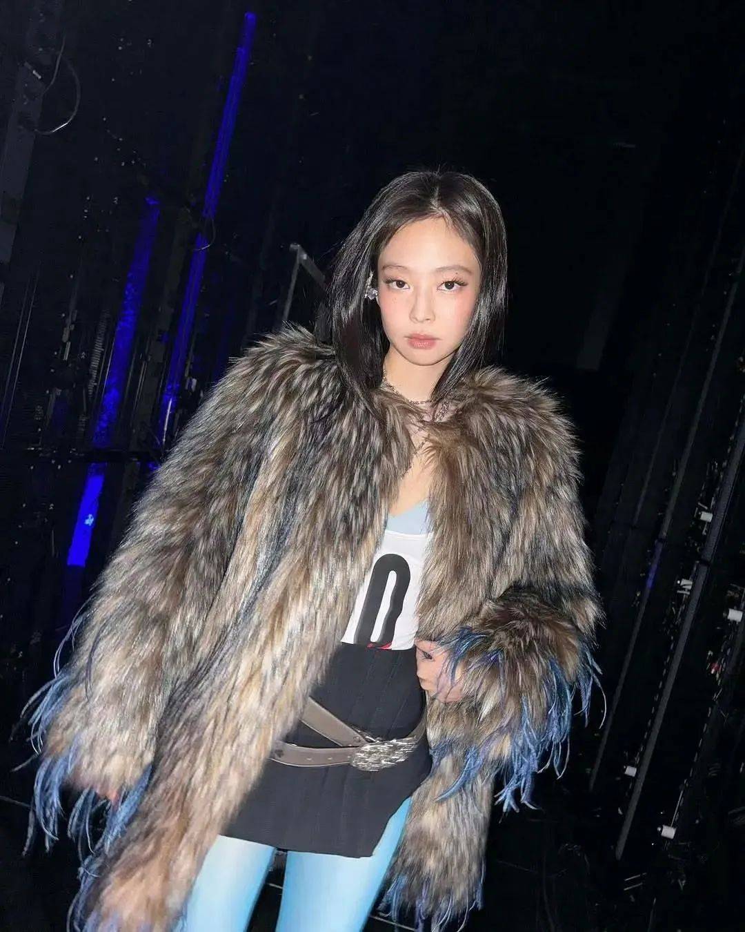 质感女人怎么都在穿这个颜色<strong></p>
<p>云币商城</strong>？