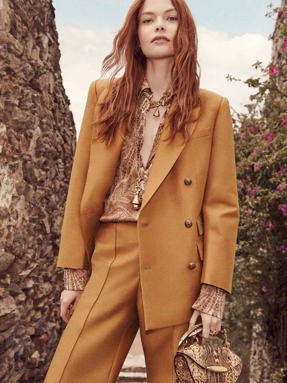 质感女人怎么都在穿这个颜色<strong></p>
<p>云币商城</strong>？