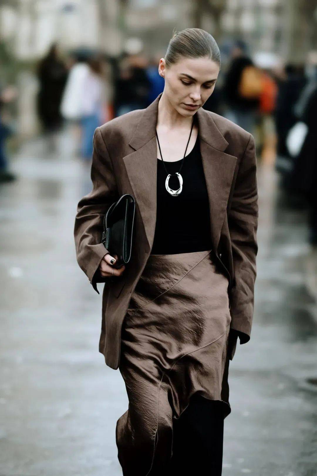 质感女人怎么都在穿这个颜色<strong></p>
<p>云币商城</strong>？