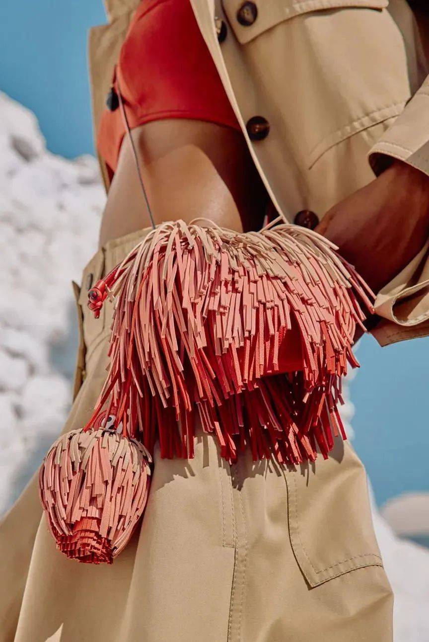 质感女人怎么都在穿这个颜色<strong></p>
<p>云币商城</strong>？