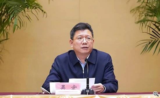 苏州工业园的“破窗效应”<strong></p>
<p>币圈</strong>，管委会主任吴宏落马