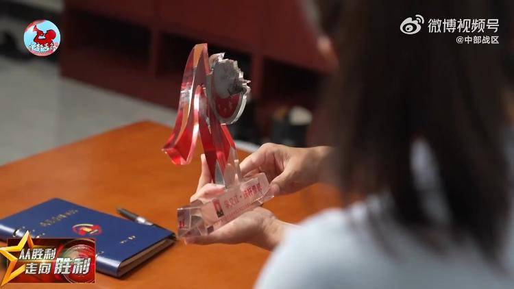 九三阅兵倒计时5天<strong></p>
<p>币圈</strong>！空中梯队多型新机将首次受阅 队员练就“米秒不差”