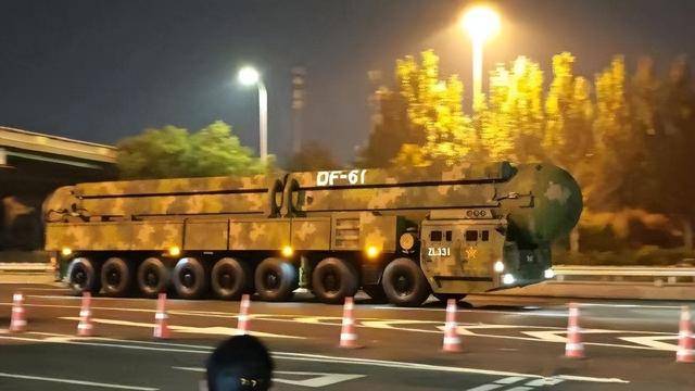 “51”被跳过<strong></p>
<p>星星币</strong>，东风-61直接登场，比东风-41打的更远、威慑力更强