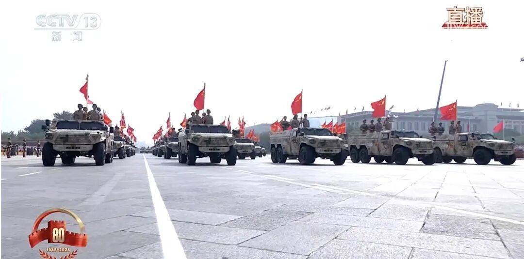 唯一一个全女兵方队！民兵方队<strong></p>
<p>星星币</strong>，亮相阅兵场