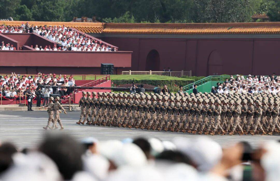 新华社出图<strong></p>
<p>星星币</strong>！