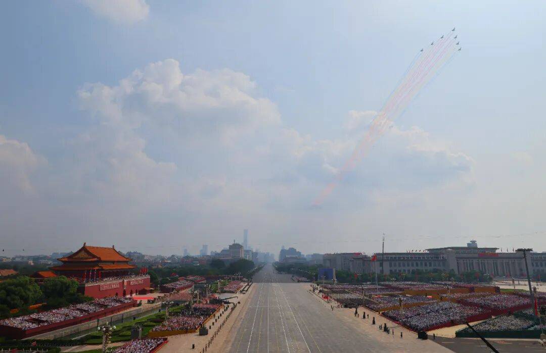 新华社出图<strong></p>
<p>星星币</strong>！