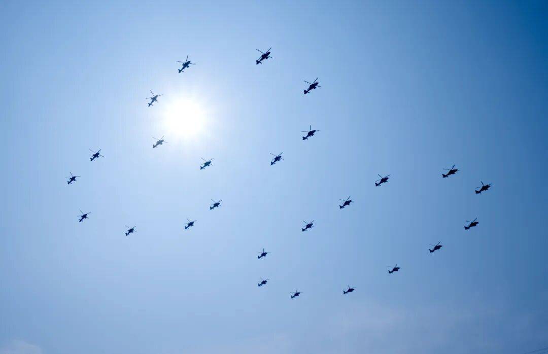 新华社出图<strong></p>
<p>星星币</strong>！