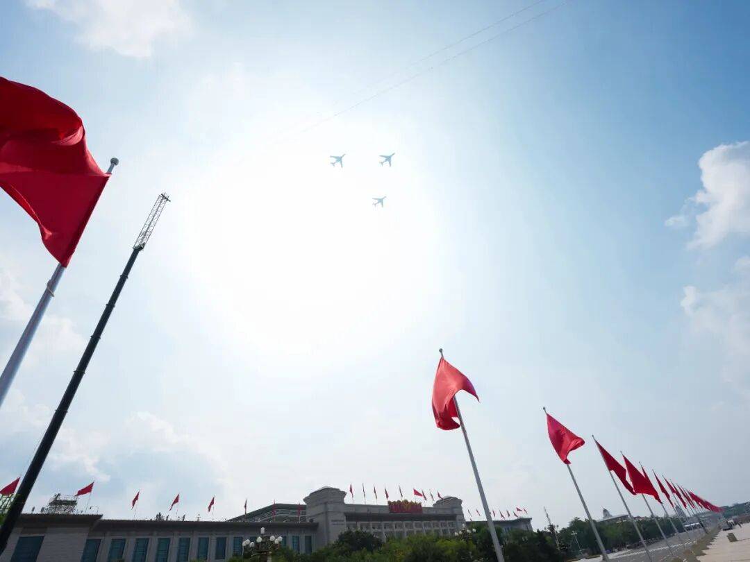 新华社出图<strong></p>
<p>星星币</strong>！