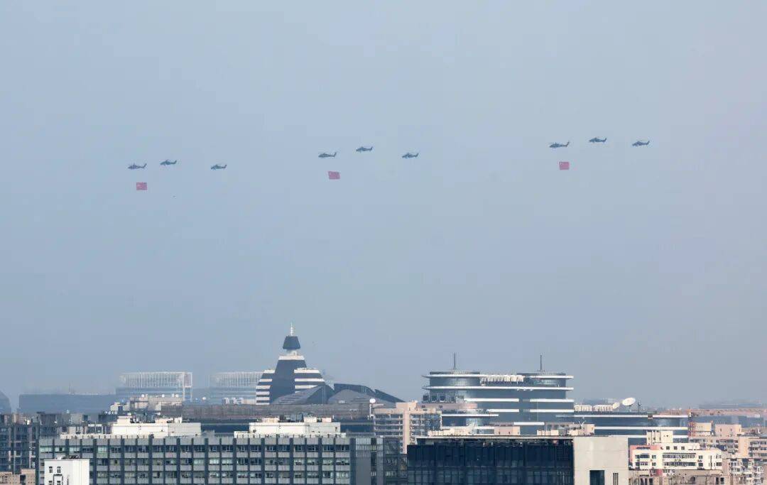 新华社出图<strong></p>
<p>星星币</strong>！