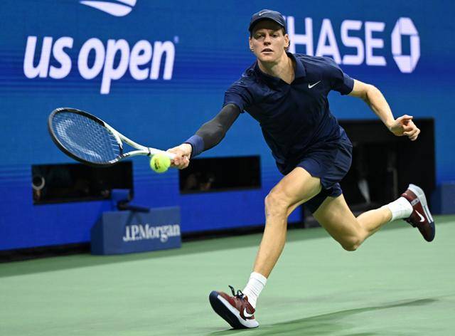 再这样下去<strong></p>
<p>上币费用</strong>，辛纳打阿尔卡拉斯都快成审美疲劳了？