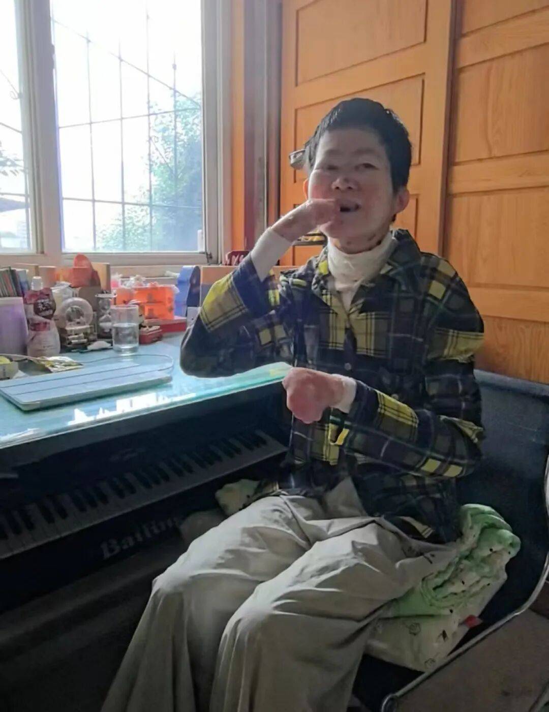 医生断言“活不过2岁”的郑州罕见病女孩<strong></p>
<p>上币费用</strong>，24岁“带伤出征”，开启西藏之行