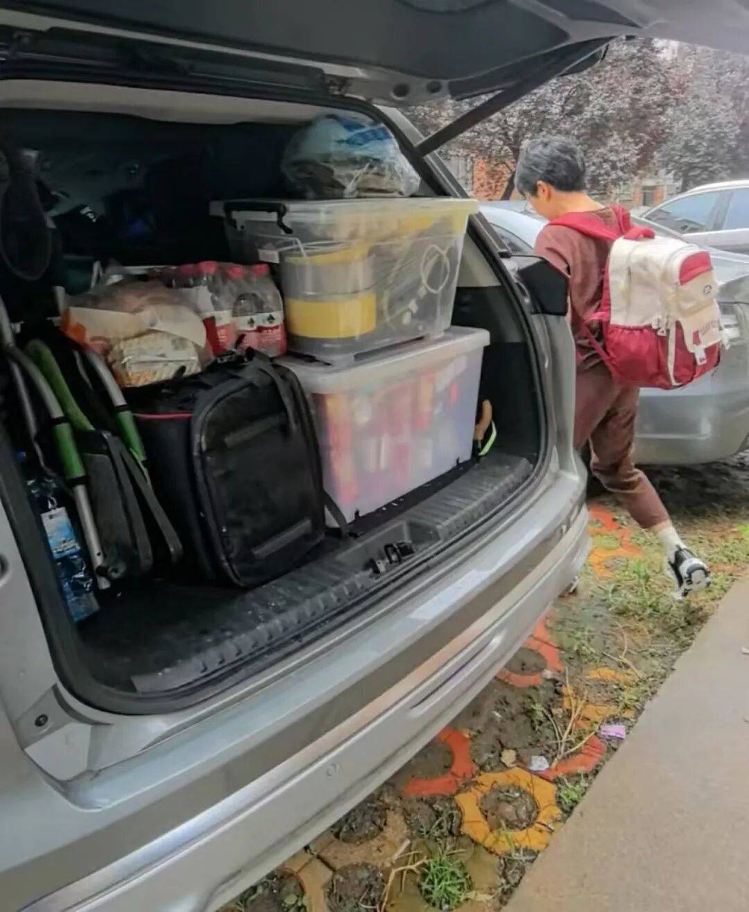 医生断言“活不过2岁”的郑州罕见病女孩<strong></p>
<p>上币费用</strong>，24岁“带伤出征”，开启西藏之行