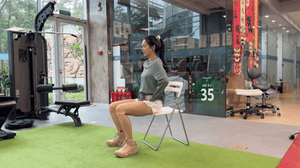 身体有这 5 种表现<strong></p>
<p>持币</strong>，说明你的骨头已经悄悄变脆了！越早知道越好