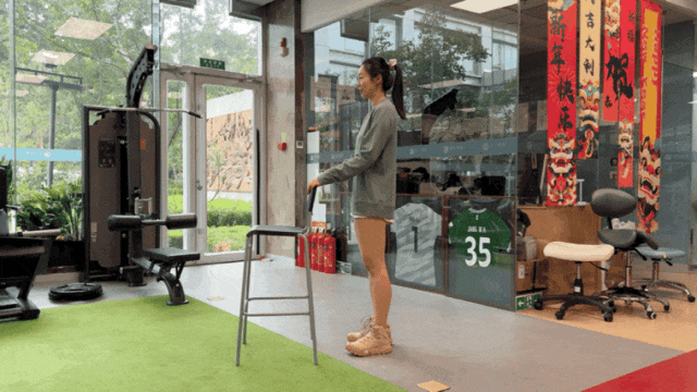 身体有这 5 种表现<strong></p>
<p>持币</strong>，说明你的骨头已经悄悄变脆了！越早知道越好