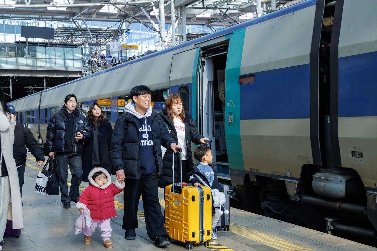 韩国人口萎缩<strong></p>
<p>巧币</strong>，中小学班级人数为何不减反增?