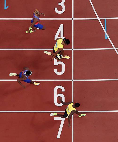 田径世锦赛｜男子百米跑项目进入爆发期：冠军9秒77，决赛五人破10秒