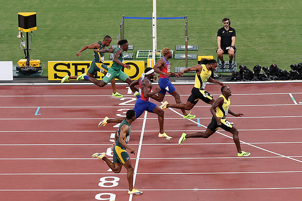 田径世锦赛｜男子百米跑项目进入爆发期：冠军9秒77<strong></p>
<p>巧币</strong>，决赛五人破10秒