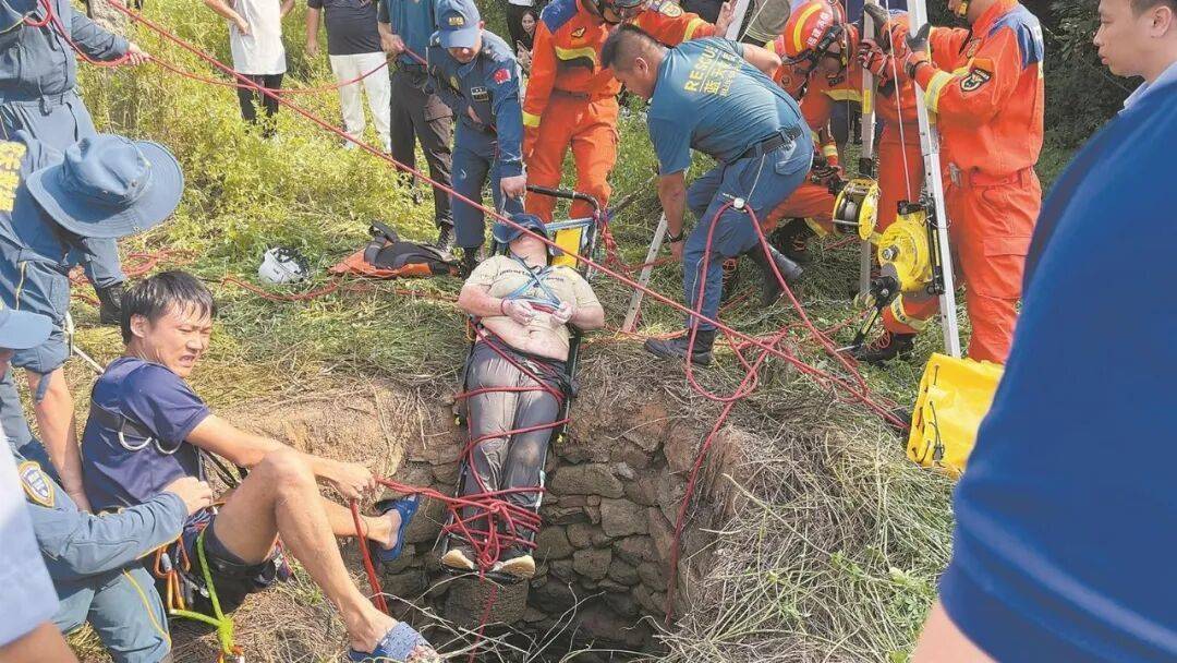 泉州坠井女子“54小时噩梦”：几条蛇爬身上<strong></p>
<p>先知</strong>，双侧肋骨骨折！绝望时靠一个信念坚持活下来……