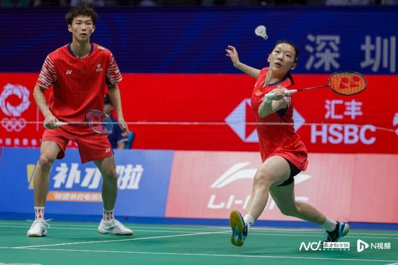 中国羽毛球大师赛于深圳开拍<strong></p>
<p>先知</strong>，国羽首日7战4胜