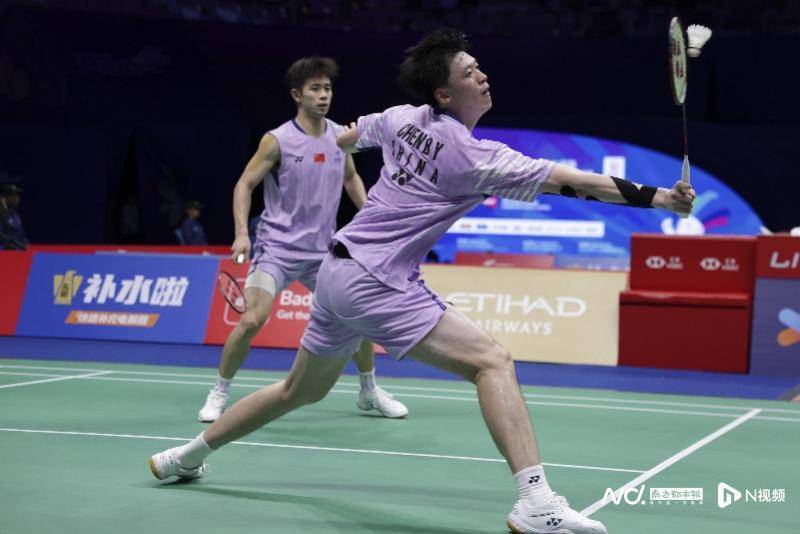 中国羽毛球大师赛于深圳开拍<strong></p>
<p>先知</strong>，国羽首日7战4胜