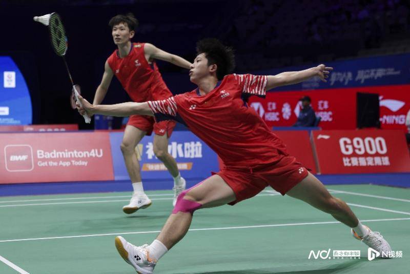 中国羽毛球大师赛于深圳开拍<strong></p>
<p>先知</strong>，国羽首日7战4胜