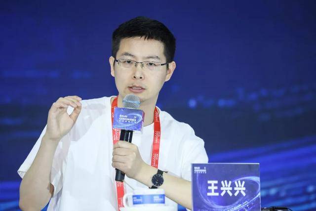 10天涨100亿<strong></p>
<p>先知</strong>，宇树科技朋友圈狂欢