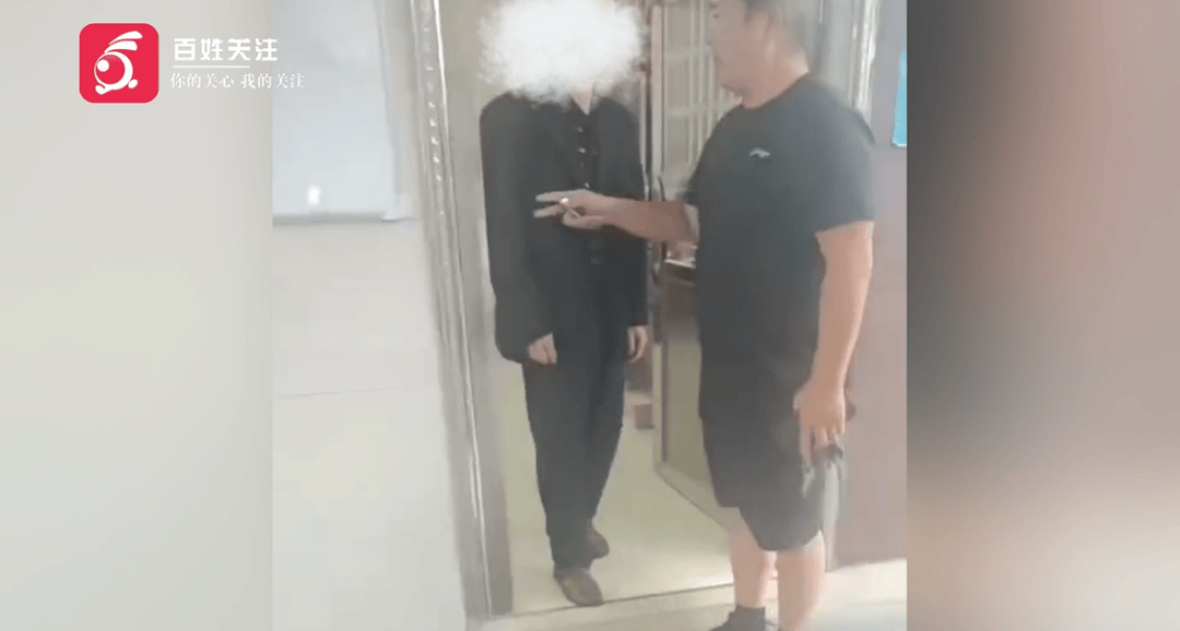 保安称“经常咬人”打死流浪犬<strong></p>
<p>先知</strong>，居民上门讨说法：这个门卫穷凶极恶